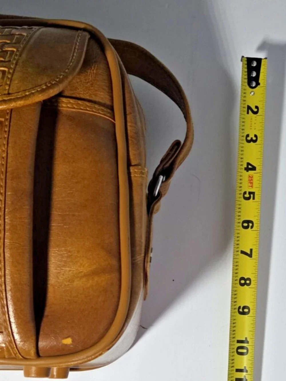 Vintage 1978 American Tourister Faux Leather Shoulder Bag Tan Camera Style AT